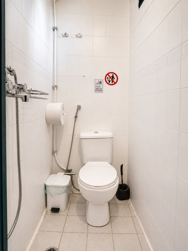 Bathroom, Rhodes Youth Hostel, South Aegean