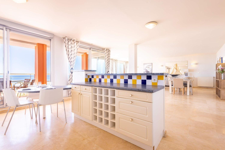 Food & Drinks, Magnifique appartement vue mer, Hérault