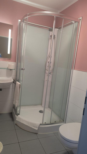 3, Hotel Zachskorn UG, Dachau
