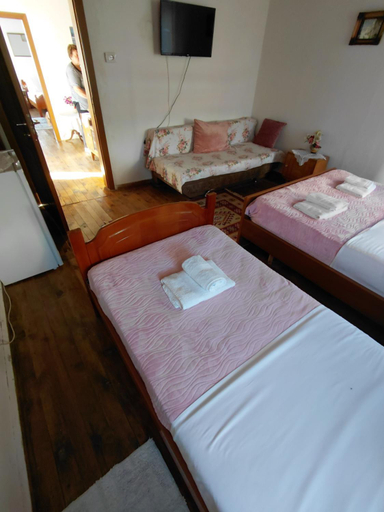 Bedroom 3, Loykas rooms, Gjirokastrës
