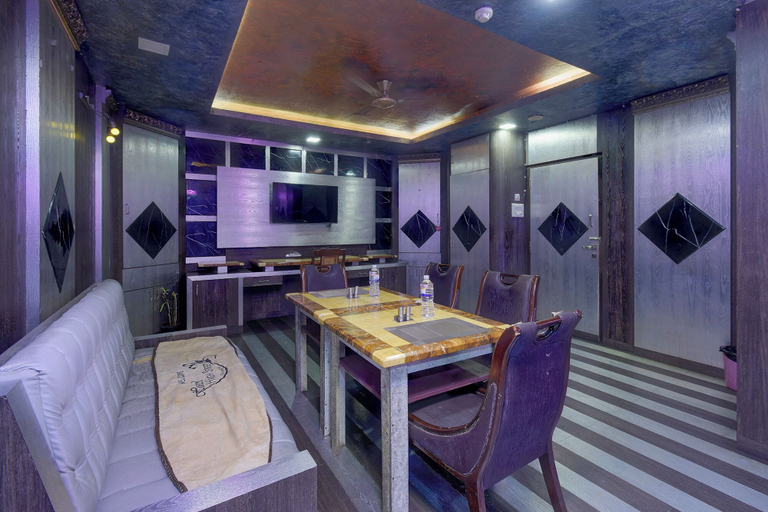 Living area 3, Fabhotel Regal I, Hyderabad