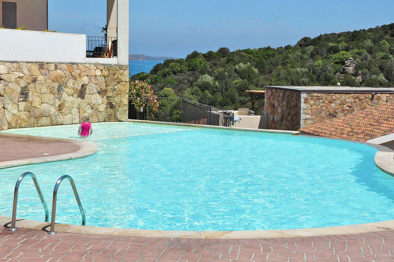 Others 4, Apartment in Golfo Aranci With Terrace, Olbia-Tempio