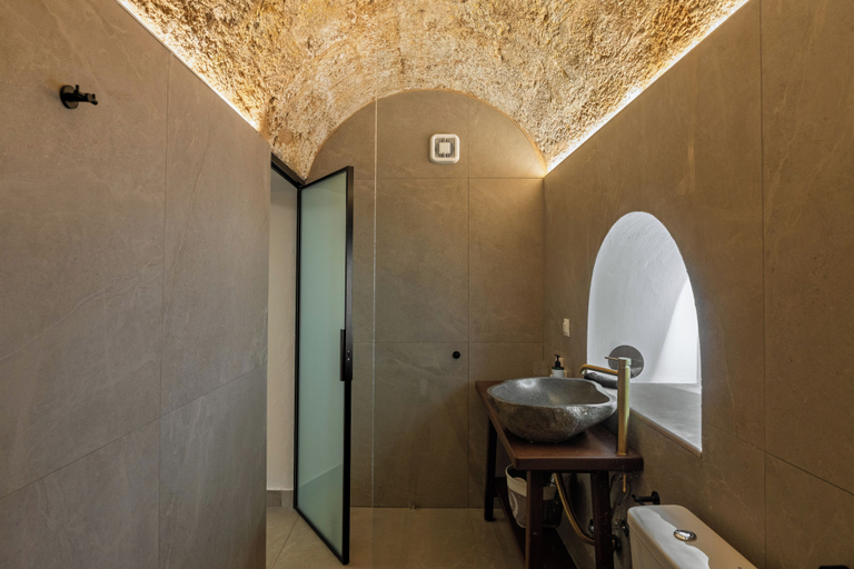 Bathroom 3, Jivaeri Luxury Suites, South Aegean