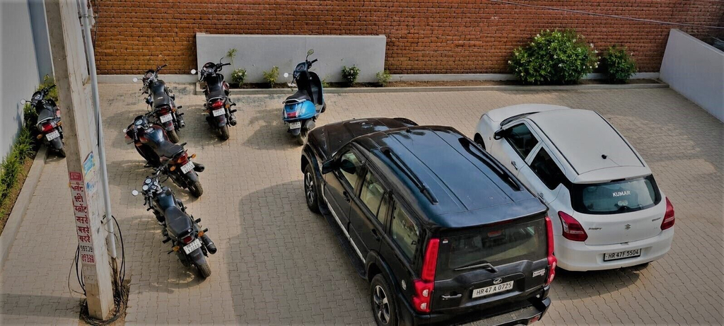 Parking, Casa Bella, Gurgaon
