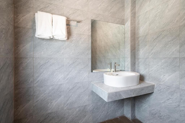 Bathroom 3, Pran Riverside, Pran Buri