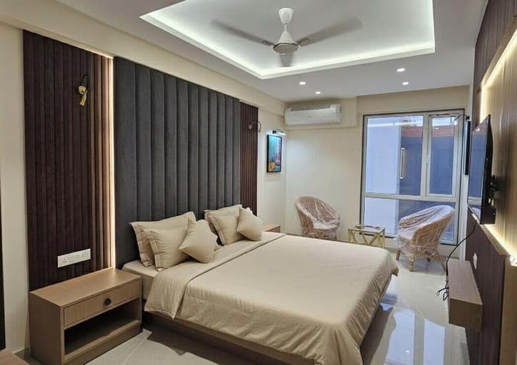 Room 2, Benchmark Stays, Indore