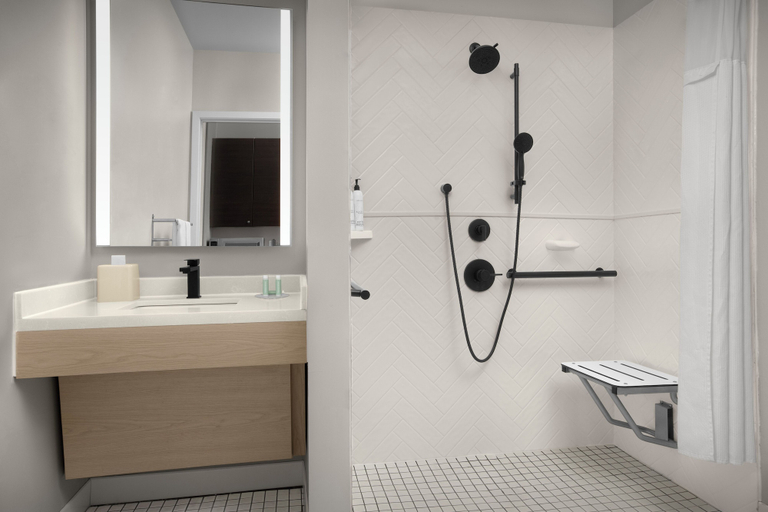 Bathroom 4, TownePlace Suites by Marriott - Des Moines Urbandale, Polk
