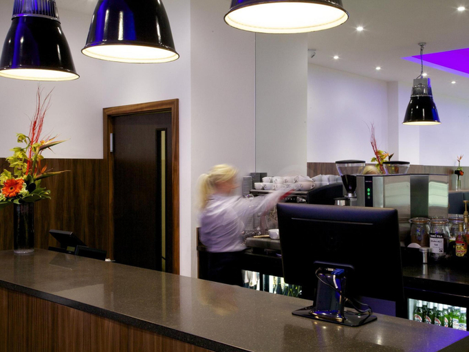 Food & Drinks 4, Z Hotel Liverpool, Sefton