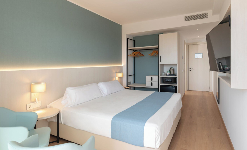 Bedroom 4, Costa Encantada Suites & Resort, Girona