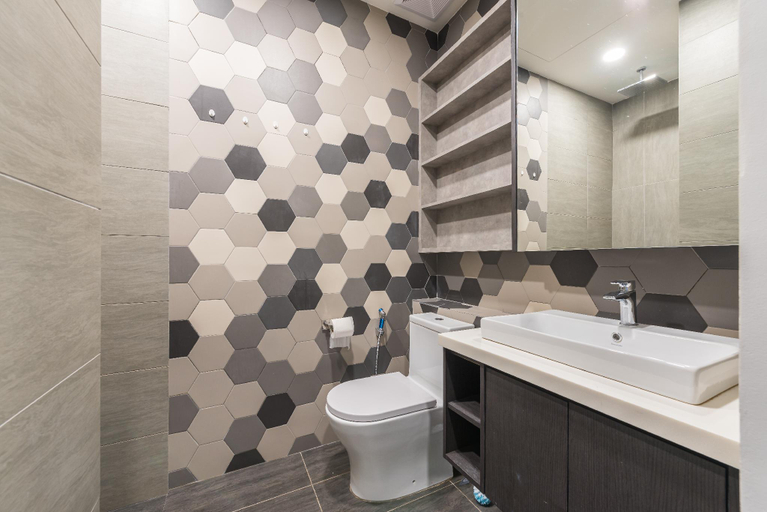 Bathroom 4, KLCC SkyTowerStayCation AT Ceylonz Suites By HAPYHOME, Kuala Lumpur