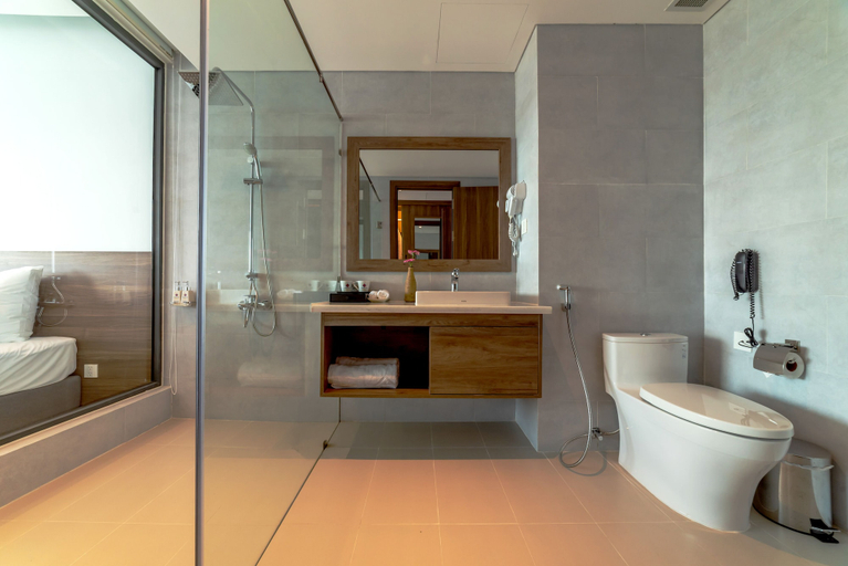 Bathroom 5, Long Thuan Hotel & Resort, Phan Rang-Tháp Chàm