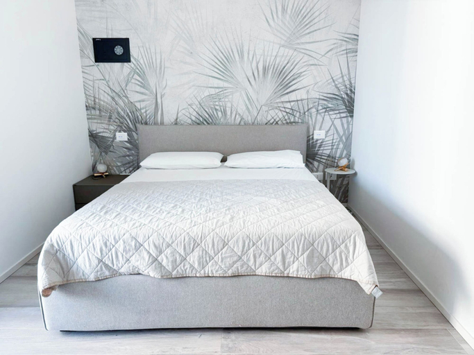 Room 2, Modern Apartment Steps From the Beach, Venezia