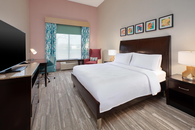 Bedroom 3, Hilton Garden Inn Akron, Summit