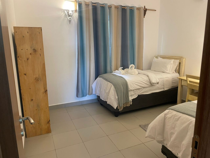 Room 5, Shiri beach resort, Magharibi