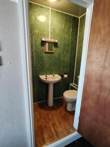 Bathroom 5, Kenilworth Hotel, Blackpool