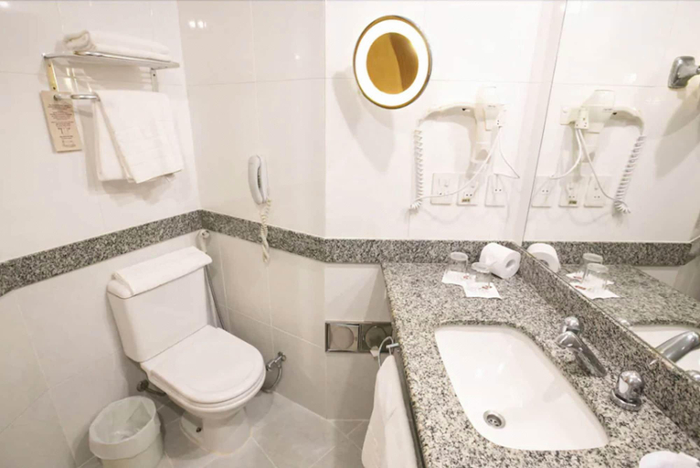 Bathroom 4, Scorial Rio Hotel, Rio de Janeiro