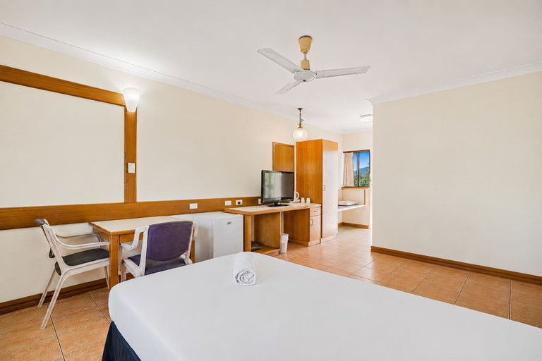Room 5, The Reef Motel, Cairns