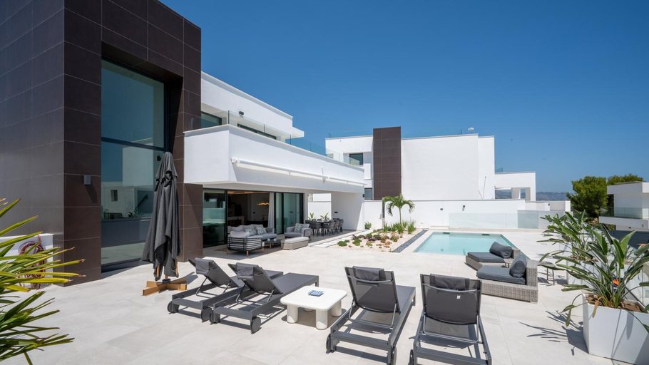 4, Villa Azahar, Málaga