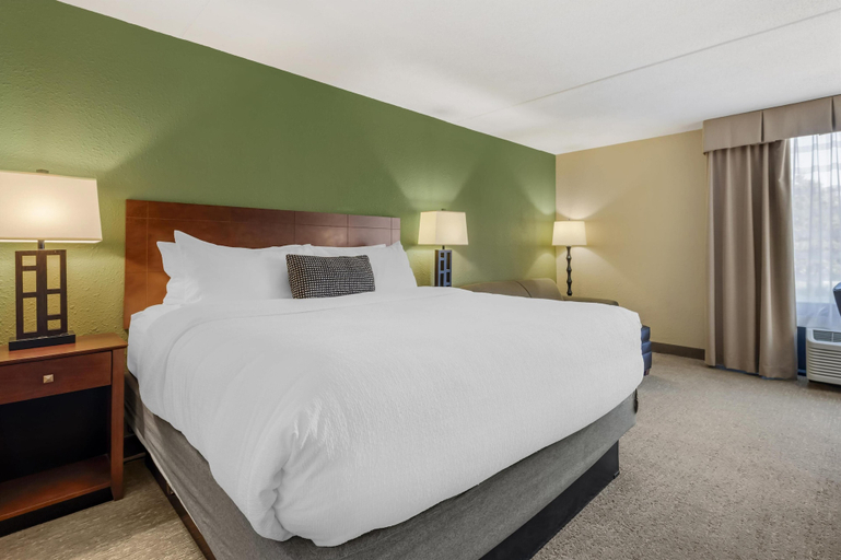 Bedroom 3, Best Western Fairmont, Martin