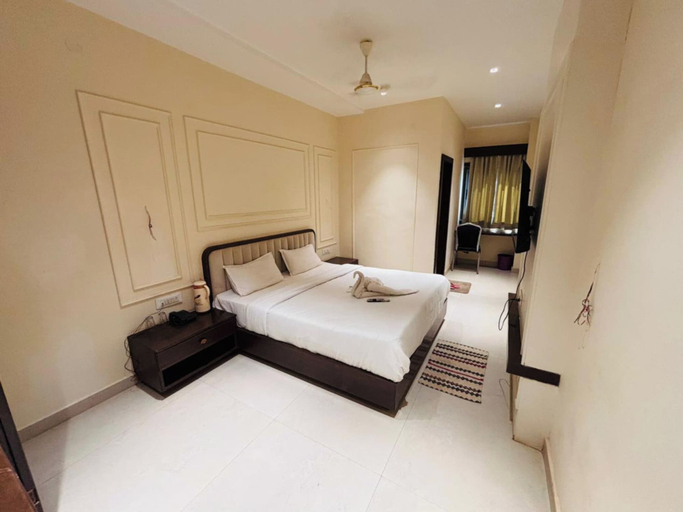 Room 2, Corporate Hotel Shivpuri, Shivpuri
