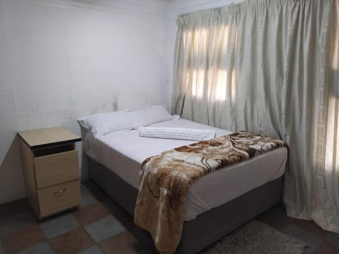 Room 5, SADEJA Accommodation, City of Johannesburg