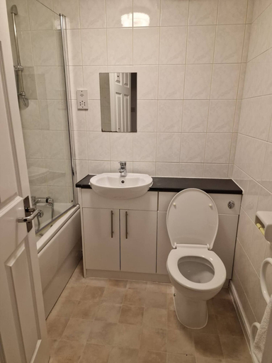 Bathroom 5, Modern One Bedroom City Tower - Canary Wharf, London