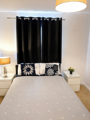 Room 3, Casa Centro 2Bed Apartment Free Parking, Fast WiFi Netflix, Wolverhampton