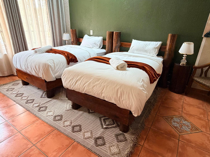 Others 4, Mvubu Falls Lodge, Lobamba