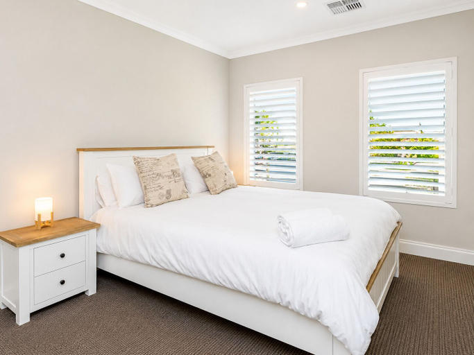 Others 2, A Waterside Paradise, Busselton