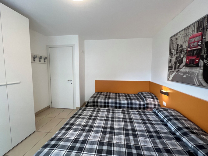 Room 3, Modern Flat With Spacious Balcony, Udine