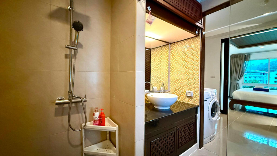 Bathroom 4, Patong Apartments, Phuket Island