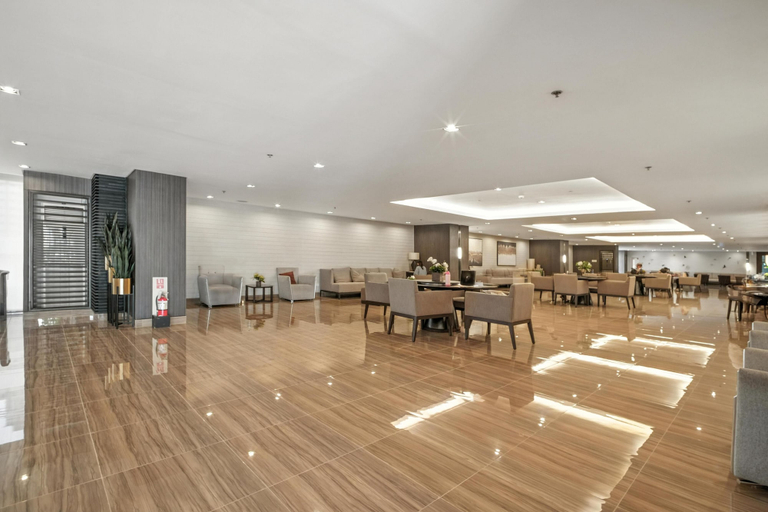 Lounge 2, Room-makati Penthouse Studio With City V, Makati City