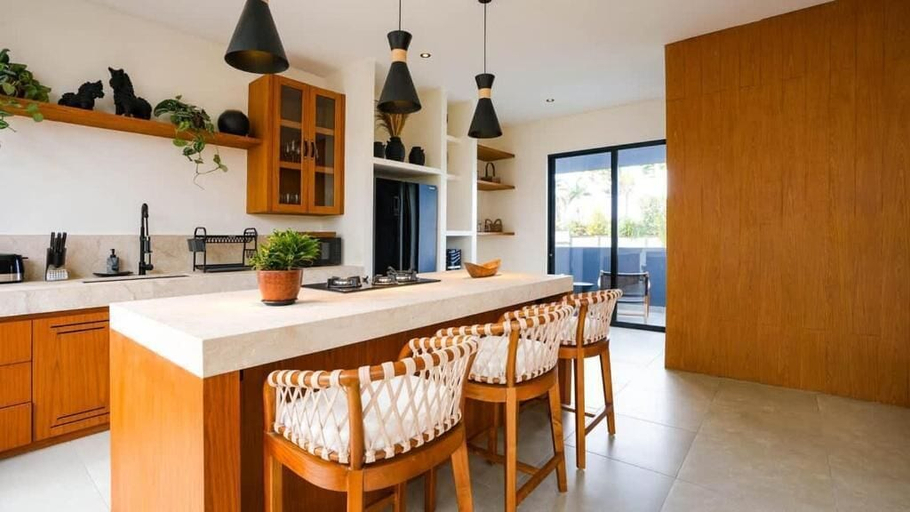 Private kitchen, K Club Cemagi Villa 8, Badung