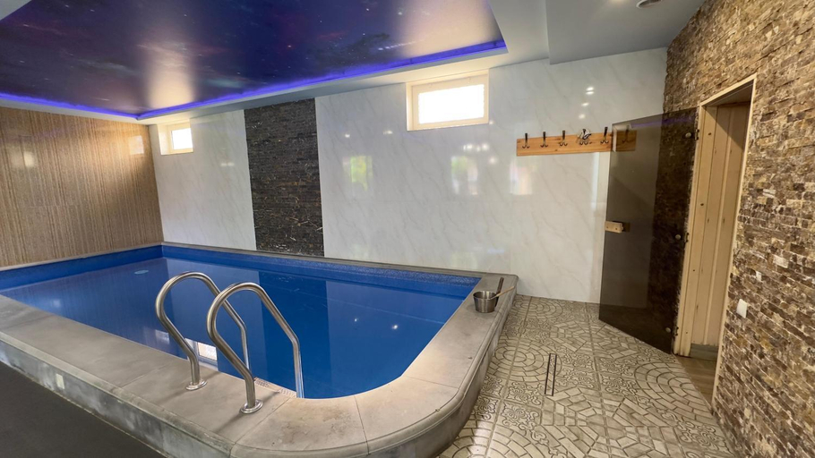 3, Villa with Private Pool, Yerevan