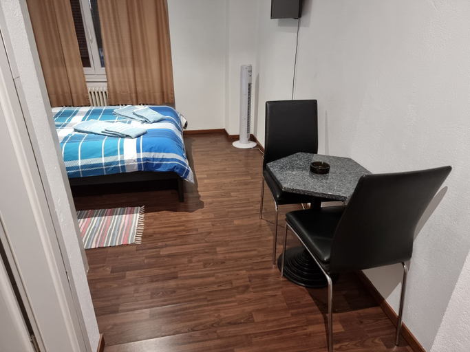 Room 5, Room-double Room With Air Conditioning D, Locarno