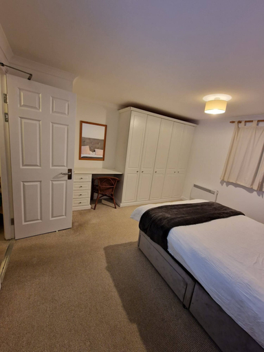 Bedroom 3, Modern One Bedroom City Tower - Canary Wharf, London