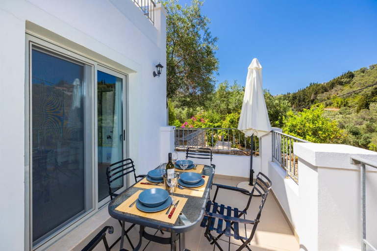 Room 5, Villa Marmari in Paxi, Ionian Islands