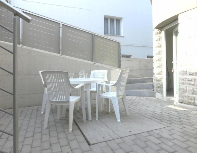 Balcony 5, Bright Residence Close to the the Beach, Udine