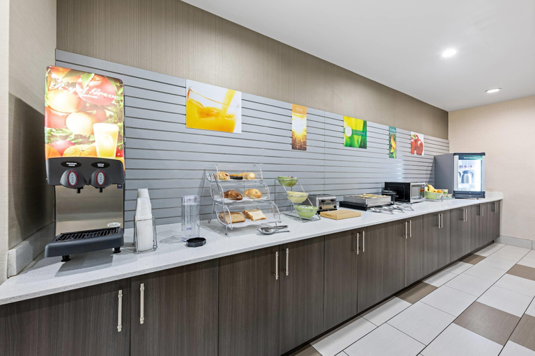 Food & Drinks 5, Quality Inn & Suites Colorado City, TX, Mitchell