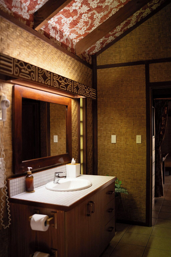 Bathroom 5, Rarotonga Beach Bungalows, Rorotonga