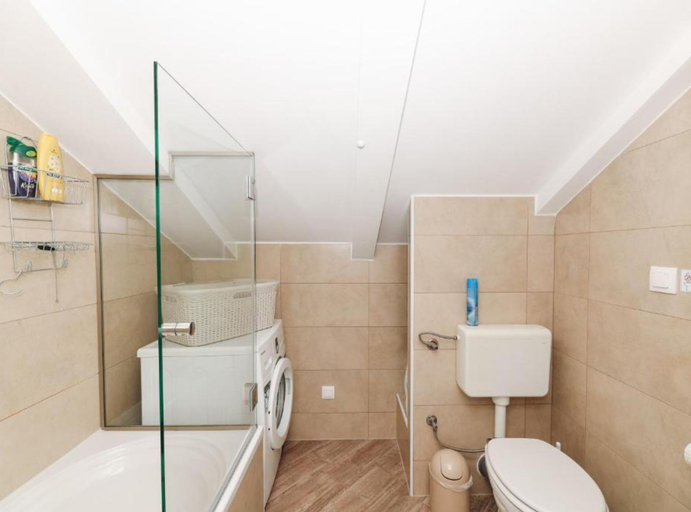 Bathroom 3, Apartment Marghareta, Dubrovnik
