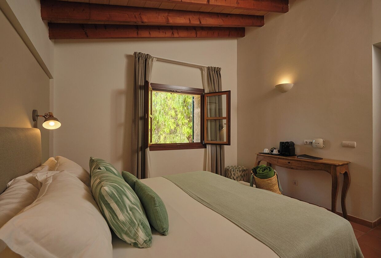 Bedroom 3, Hotel Rural Es Riquers, Baleares
