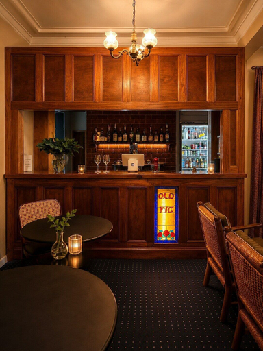 Bar (on property) 2, Old Vic Hotel, Cabonne
