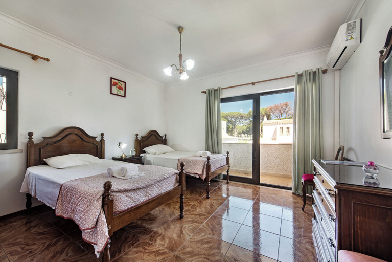 Bedroom 3, Private pool villa walking distance to the centre, Loulé