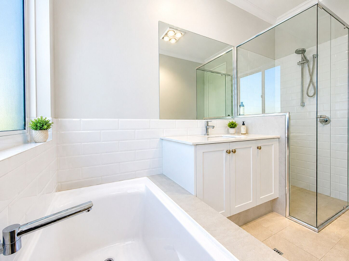 Others 5, A Waterside Paradise, Busselton