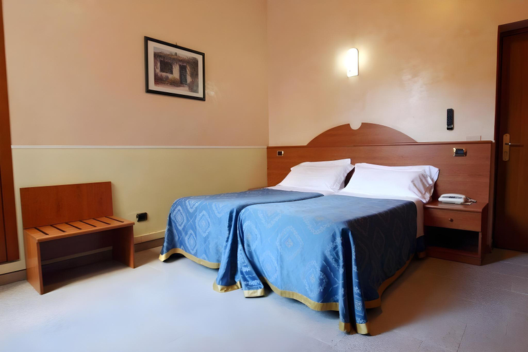 Bedroom 3, Baltik Guest House, Rome