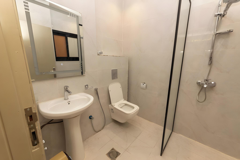 Bathroom 5, Burj Al Hayat Service Apartment - Al Malaz, Riyadh