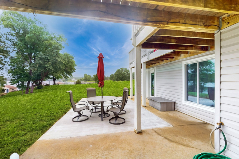 Outdoor dining, Spacious Lakefront House W/patio, Balcony, Grill & Foosball, Spotsylvania