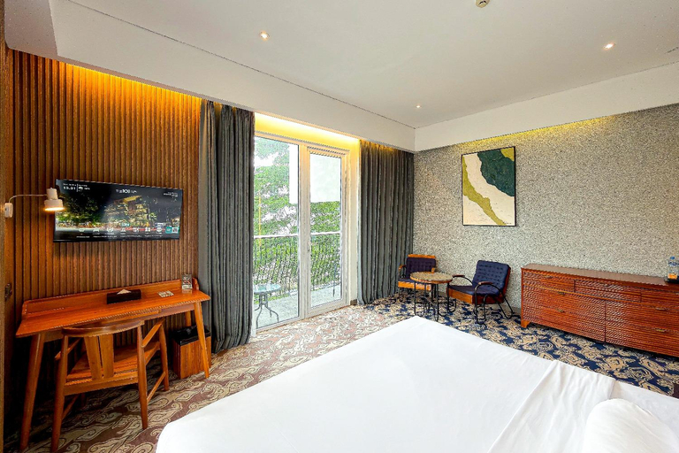 bedroom 13
