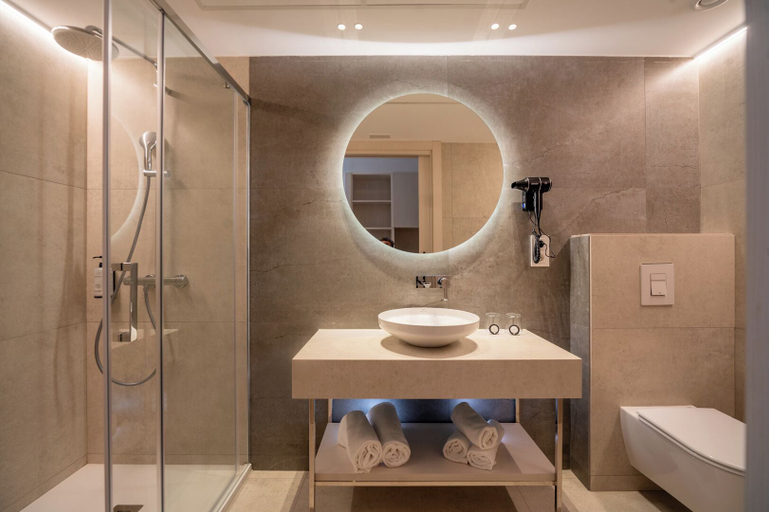 Bathroom 5, Costa Encantada Suites & Resort, Girona